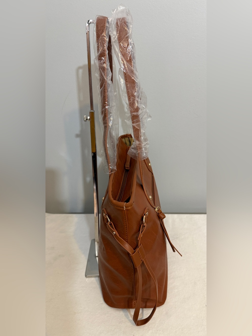 Montana West Brown Tote Bag with Matching Mini Shoulder Bag Wristlet - Picture 4 of 15